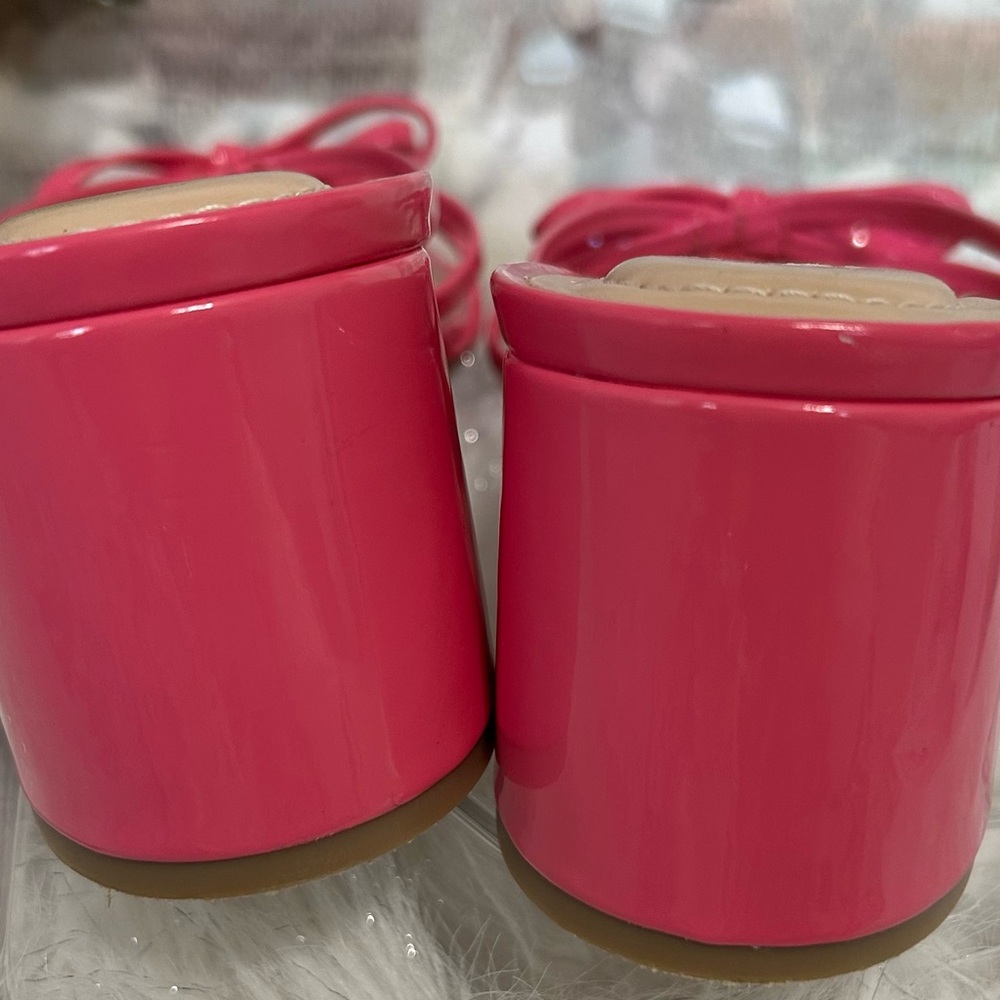 Bandolino Hot Pink Patent Bow Mule Sandals - Picture 5 of 6